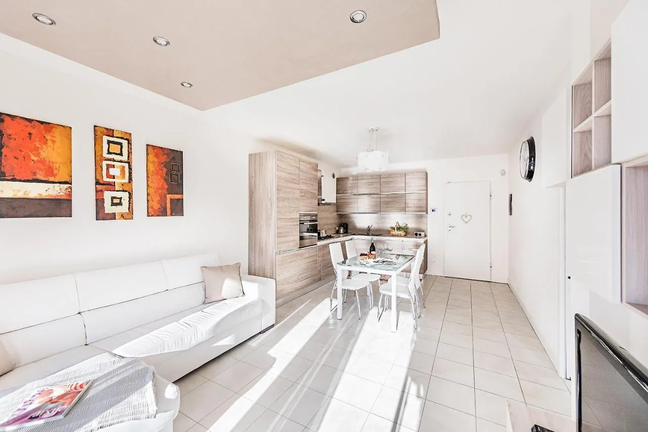 Le Corti Caterina Apartment Lonato 0*,  Italy